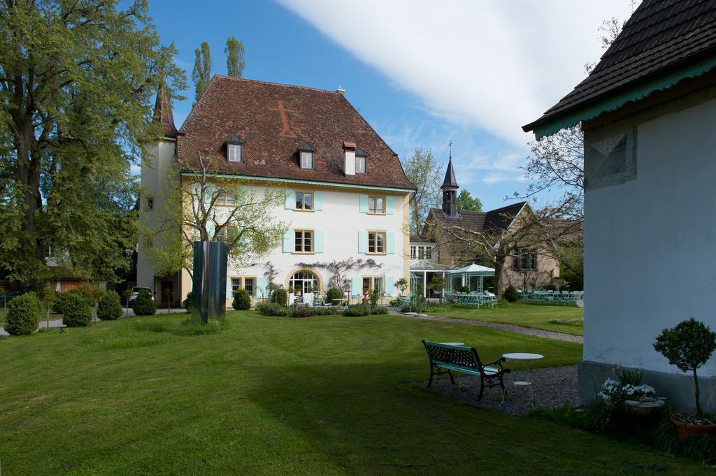 Schloss Ueberstorf - Tafeln, Tagen, Traeumen Esterno foto